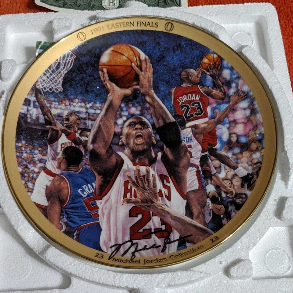 Michael Jordan collectors plate 6206A